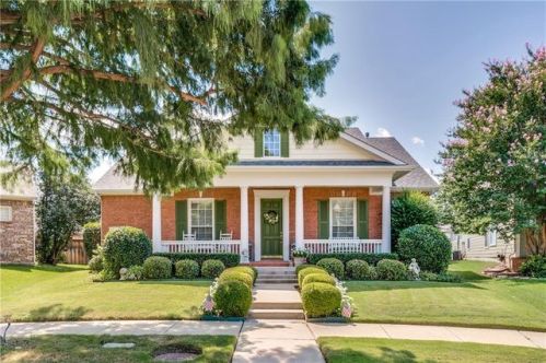 3900 Toews Ln, Carrollton TX  75007-1441 exterior