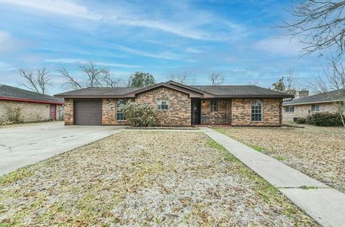 1472 Camellia Dr, Sugar Valley, TX 77480-1006