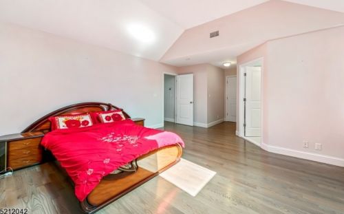 210 Reservoir Ave, Dover NJ  07869-1047 exterior