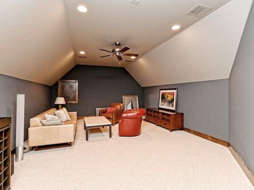 1501 Cyn Edge Dr, Austin TX  78733-2000 exterior