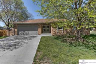 4876 Virginia St, Omaha, NE 68157-2577