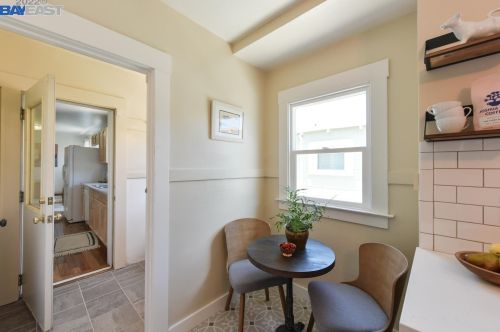 285 Stoakes Ave, San Leandro CA 94577-1735 exterior