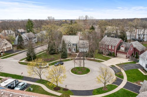 4461 Longmeadow Dr, Gurnee, IL 60031-3499
