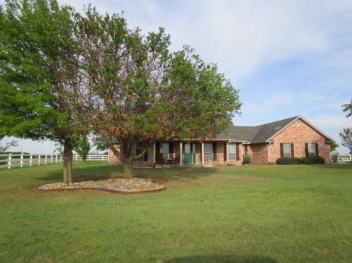1724 Highland Dr, Whitney, TX 76692-5569