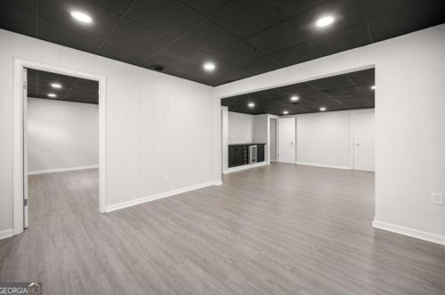 3007 Dogwood Dr, Atlanta GA  30344-3905 exterior