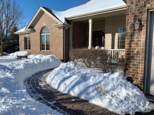 1801 Forestview Dr, Sycamore, IL 60178-3427