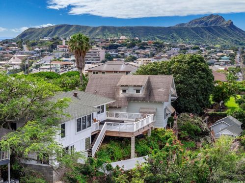 1341 Highview Pl, Honolulu HI  96816-3273 exterior