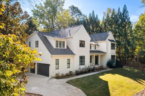 2731 Arden Rd, Atlanta GA  30305-1913 exterior