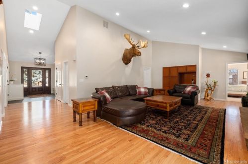 6068 Clinton Ct, Englewood CO 80111-5217 exterior