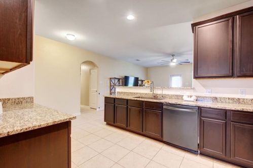 19805 James Mnr St, Webberville TX 78653 exterior