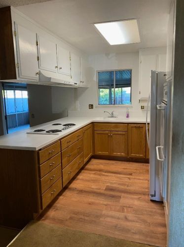 946 Sapphire Ct, San Jose, CA 95136-2677