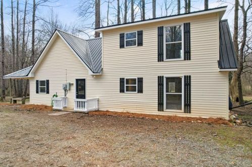 255 Sandra Ln, Cleveland, GA 30528-2565