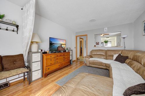 2070 Ivy St, Saint Paul MN  55109-4029 exterior