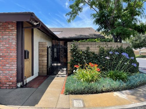 2140 Wellington Ave, Santa Ana, CA 92701-3184
