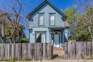 322 Sonoma St, Eureka, CA 95501-2818