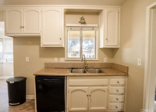 3638 Harding St, Riverside CA  92506-2621 exterior