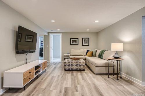 4700 Jason St, Englewood CO 80110-6413 exterior