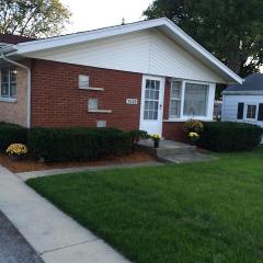 7019 113th St, Worth, IL 60482-2024