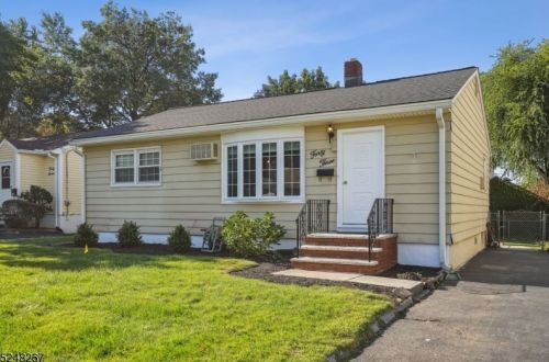 43 Daka Ct, Bloomfield, NJ 07003-4026