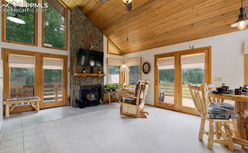 93 Water St, Guffey, CO 80820