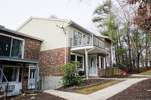 146 Queens Rd, Torrington, CT 06790-2837
