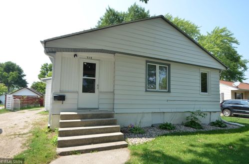 719 Marshall Ave, Litchfield, MN 55355-3326