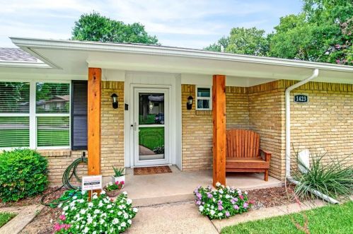 1423 Foxgrove Cir, Dallas, TX 75228-4226