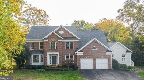 2407 Starcrest Dr, Silver Spring, MD 20904-5459