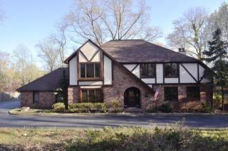16 Sherwood Ct, Holmdel Village, NJ 07733-2057