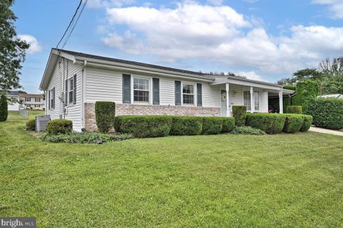 112 Curvin Dr, Harrisburg, PA 17112-2912
