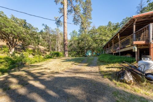 15713 Hearst Willits Rd, Willits, CA 95490-9235