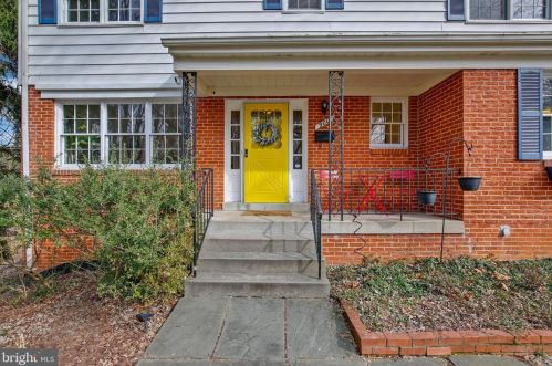 900 Balmoral Dr, Silver Spring MD  20903-1301 exterior