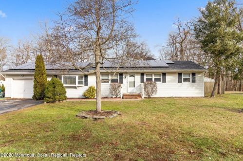 32 Forest Dr, Jackson Twp, NJ 08527-1504