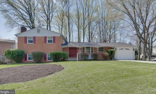 9001 Teddy Rae Ct, Springfield VA 22152-2644 exterior