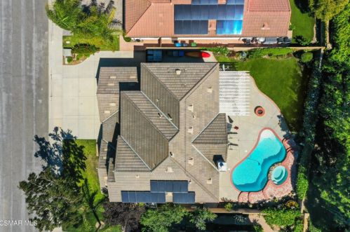 568 Roosevelt Ct, Simi Valley, CA 93065-8369
