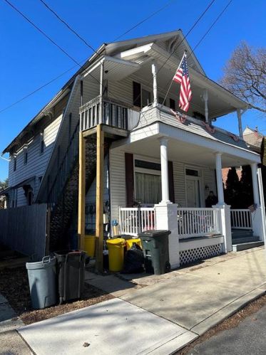 18 2nd St, Bangor, PA 18013-2557