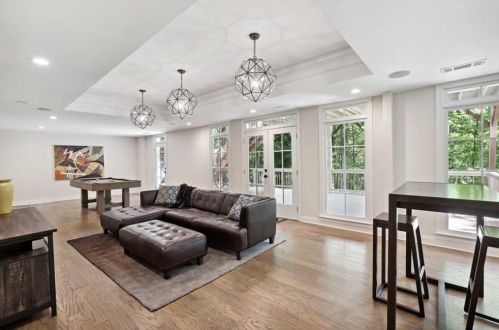 280 Cameron Ridge Dr, Atlanta GA  30328-4709 exterior