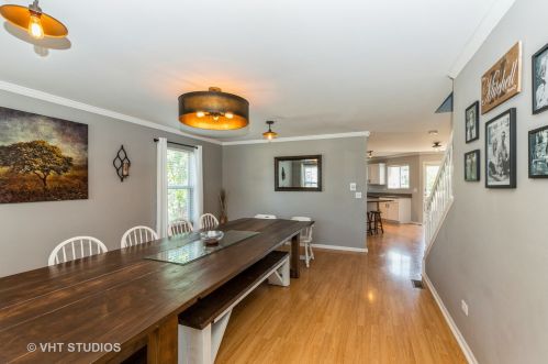 1008 Mountain View Dr, Joliet, IL 60432-0754