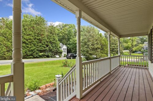 7231 Middleton Dr, Fredericksburg, VA 22407-6669