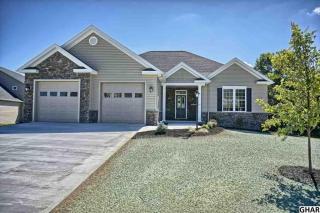 21 Old Coach Ln, Carlisle PA  17013-8792 exterior