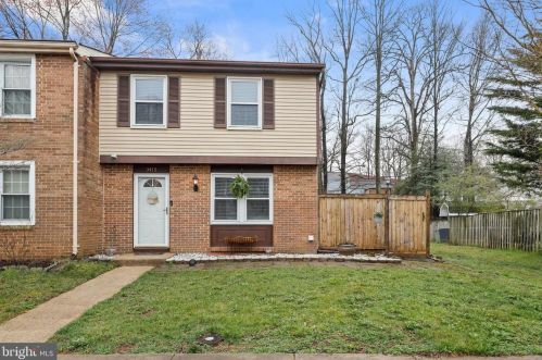 3415 Belfry Ln, Woodbridge, VA 22192-4342