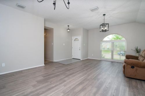 5213 Turtle Cv Rd, Garland TX 75044-4911 exterior