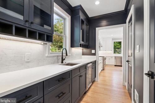 9111 Sligo Crk Pkwy, Silver Spring MD 20901-3361 exterior