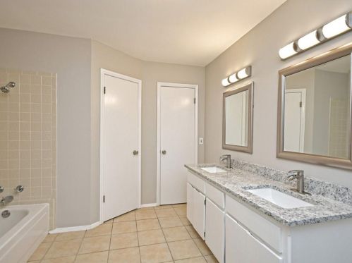 8302 Farmington Ct, Austin TX  78736-1744 exterior