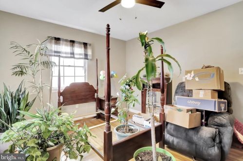 1378 Valley Rd, Berkeley Springs WV  25411-4801 exterior