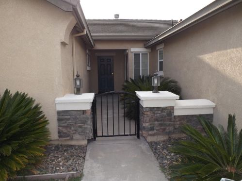 812 Monte Rosa Ln, Manteca, CA 95337-6690