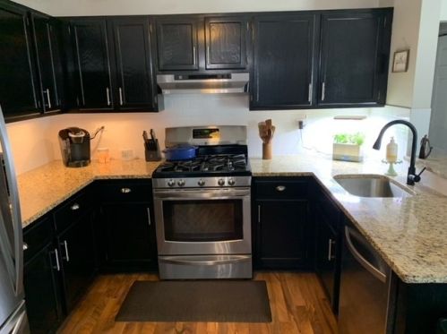 1976 Navarone Dr, Naperville, IL 60565-2106