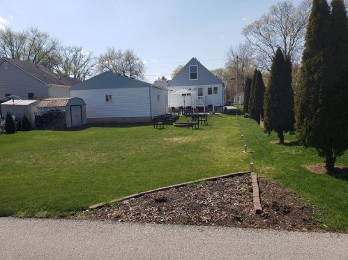 1014 Townsend St, Sycamore IL  60178-2527 exterior