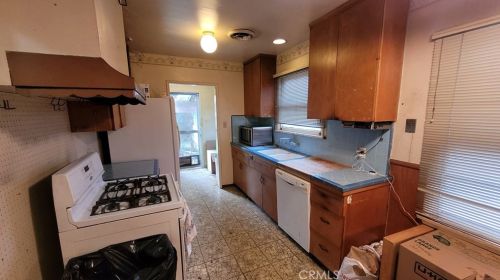 1708 Edna Dr, Santa Ana CA 92706-2424 exterior