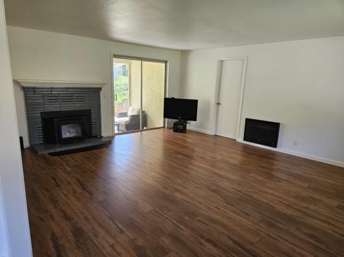 7080 Helmrich Ln, Swansboro Country, CA 95667-3935